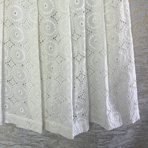 Banana Republic White Cotton Eyelet Lace Skirt Size 4 - Picture 4 of 13